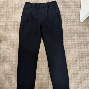 Vuori Women's Black Ankle Pants